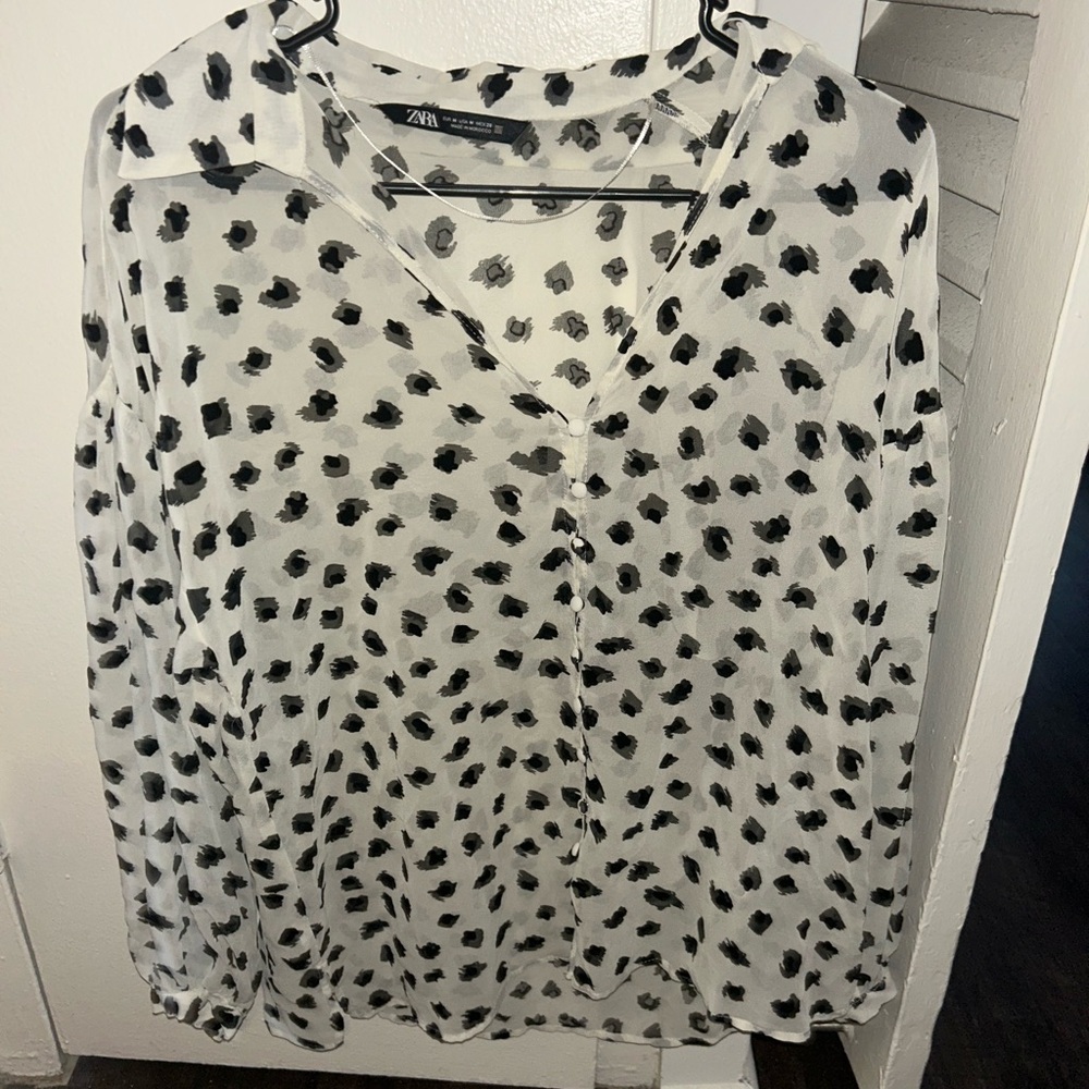 Zara Women's Black and White Lepoard Blouse